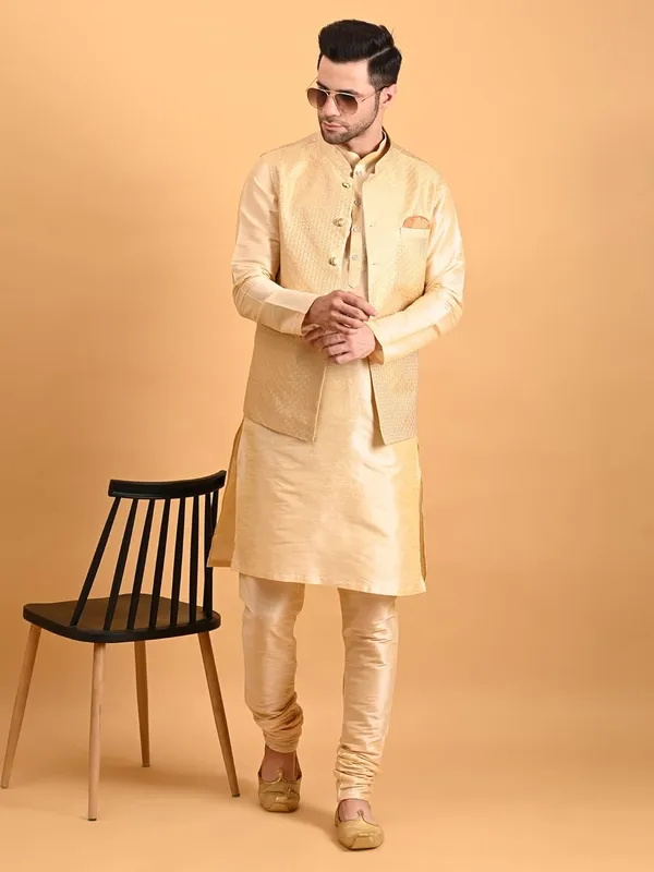 Men's_Silk_Blend_Kurta_Pajama_with_Nehru_Jacket/Modi_Jacket