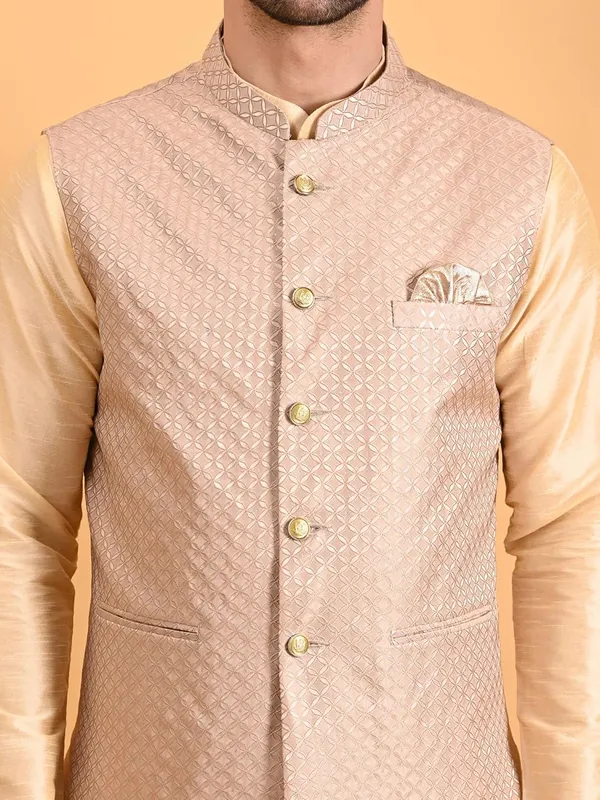Men's_Silk_Blend_Kurta_Pajama_with_Nehru_Jacket/Modi_Jacket