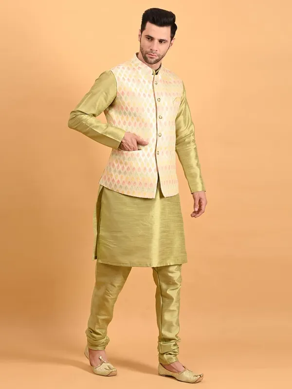 Men's_Silk_Blend_Kurta_Pajama_with_Nehru_Jacket/Modi_Jacket