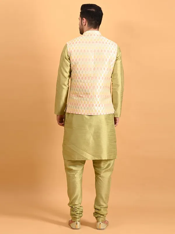 Men's_Silk_Blend_Kurta_Pajama_with_Nehru_Jacket/Modi_Jacket