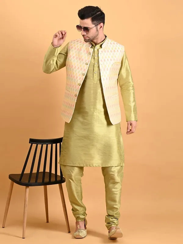 Men's_Silk_Blend_Kurta_Pajama_with_Nehru_Jacket/Modi_Jacket