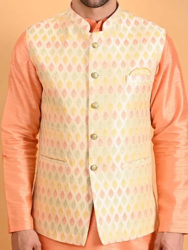 Men's_Silk_Blend_Kurta_Pajama_with_Nehru_Jacket/Modi_Jacket