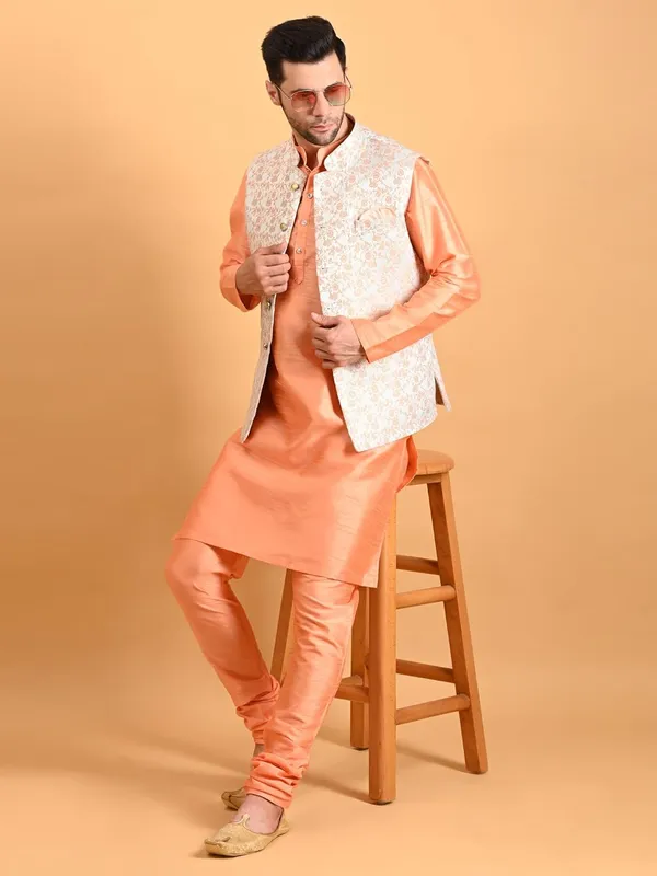 Men's_Silk_Blend_Kurta_Pajama_with_Nehru_Jacket/Modi_Jacket