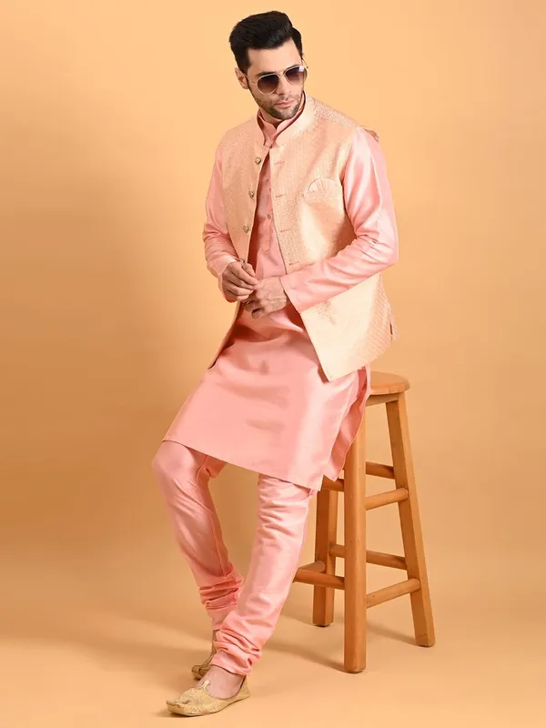 Men's_Silk_Blend_Kurta_Pajama_with_Nehru_Jacket/Modi_Jacket