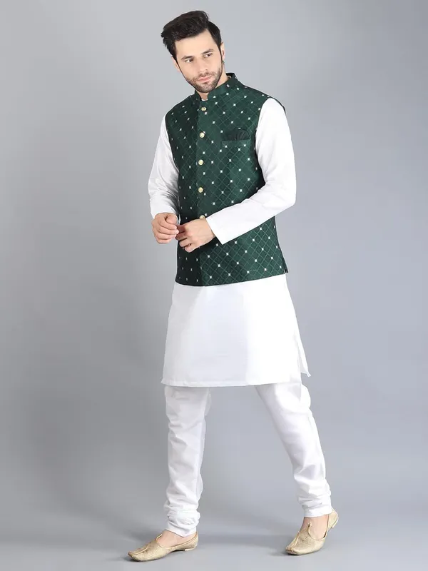 Men's_Silk_Blend_Kurta_Pajama_with_Nehru_Jacket/Modi_Jacket