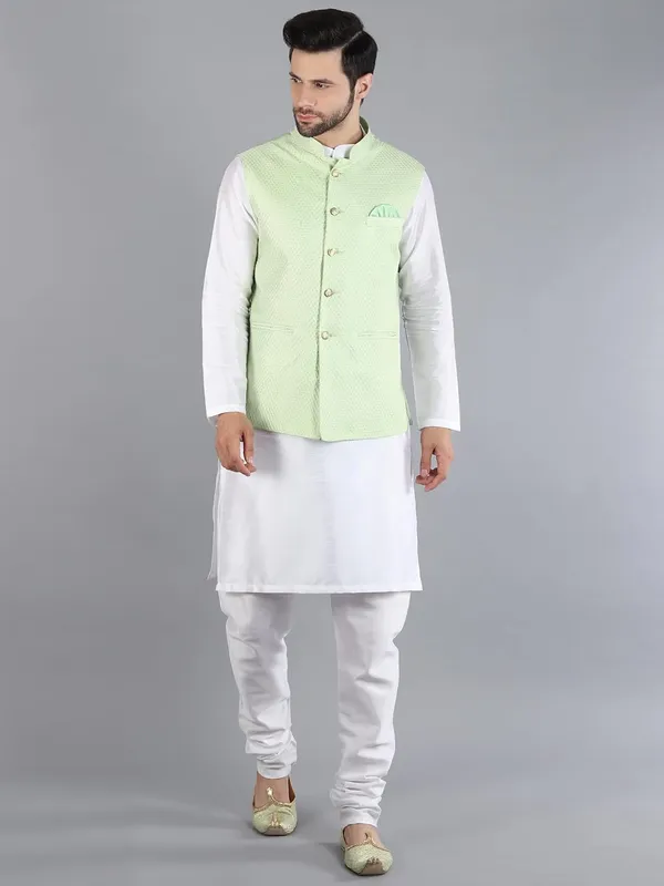 Men's_Silk_Blend_Kurta_Pajama_with_Nehru_Jacket/Modi_Jacket