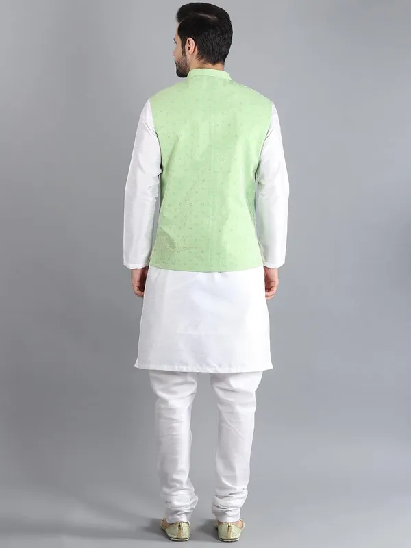 Men's_Silk_Blend_Kurta_Pajama_with_Nehru_Jacket/Modi_Jacket