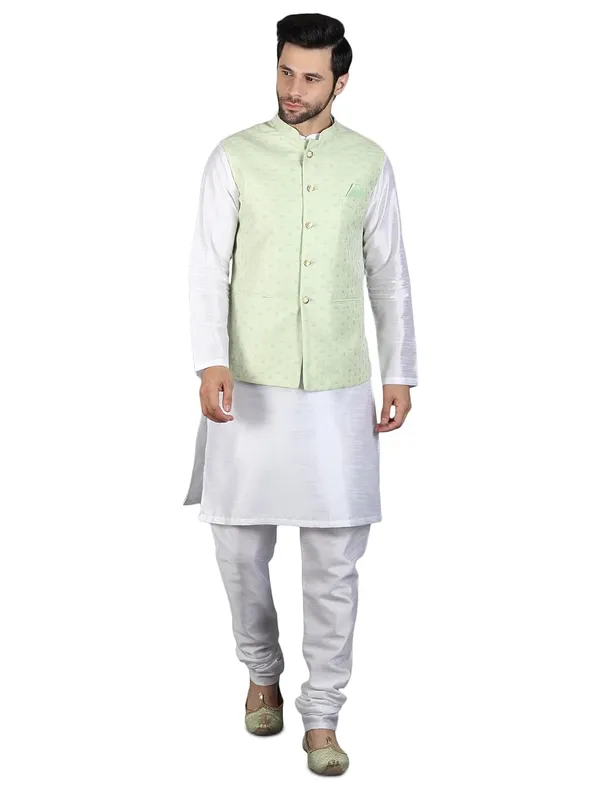 Men's_Silk_Blend_Kurta_Pajama_with_Nehru_Jacket/Modi_Jacket
