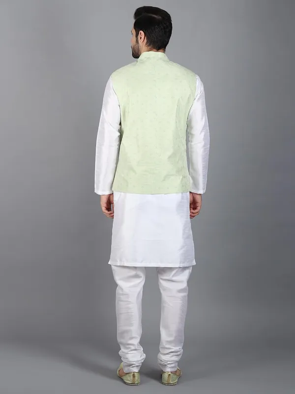 Men's_Silk_Blend_Kurta_Pajama_with_Nehru_Jacket/Modi_Jacket