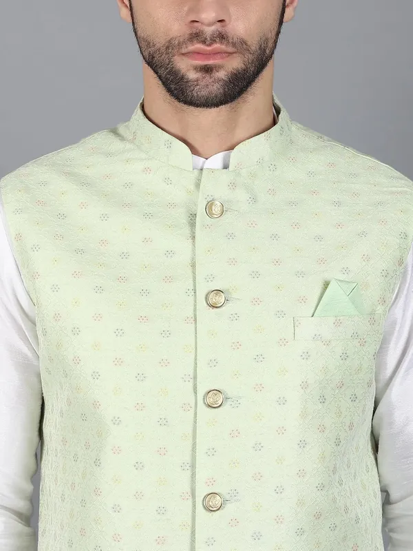 Men's_Silk_Blend_Kurta_Pajama_with_Nehru_Jacket/Modi_Jacket