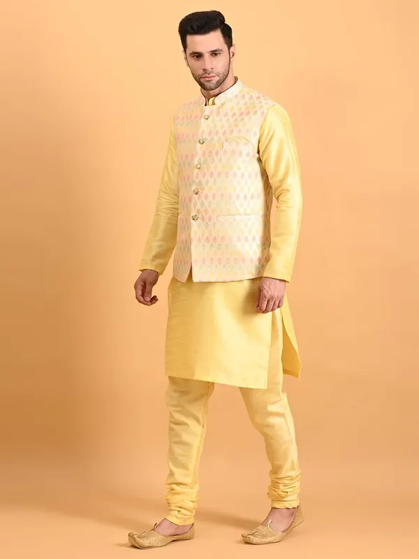 Men's_Silk_Blend_Kurta_Pajama_with_Nehru_Jacket/Modi_Jacket