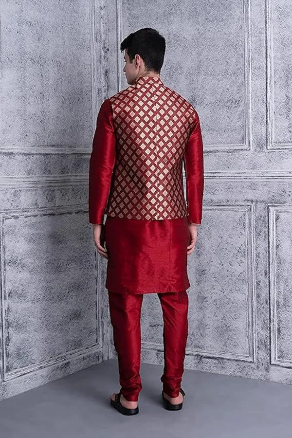 Maroon_Silk_Blend_Kurta_Pajama_With_Designer_Ethnic_Nehru_Jacket_For_Men