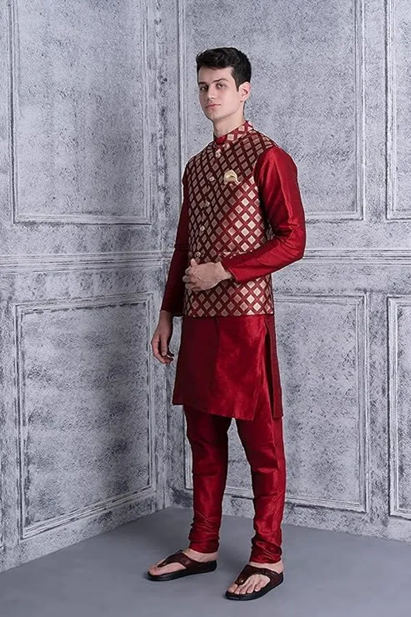 Maroon_Silk_Blend_Kurta_Pajama_With_Designer_Ethnic_Nehru_Jacket_For_Men