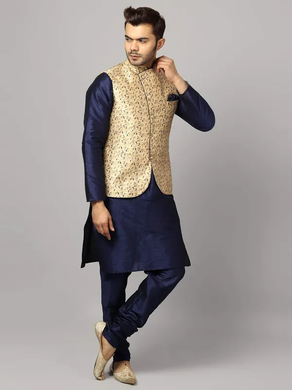 Men's_Silk_Blend_Regular_Kurta_Churidar_Pyjama_with_Bundi_Nehru_Jacket/Waistcoat