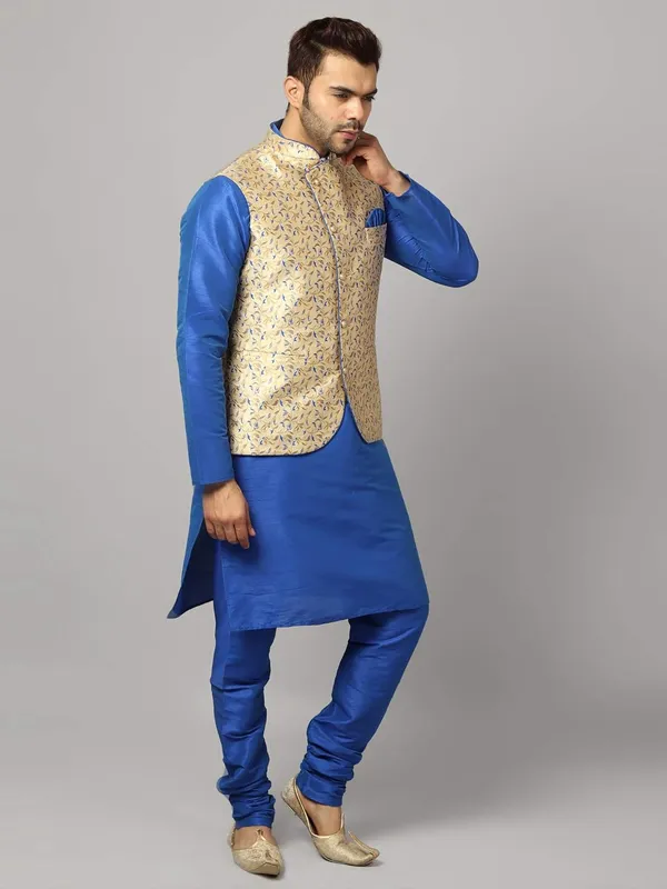 Men's_Silk_Blend_Regular_Kurta_Churidar_Pyjama_with_Bundi_Nehru_Jacket/Waistcoat