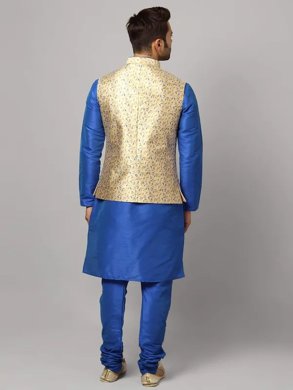 Men's_Silk_Blend_Regular_Kurta_Churidar_Pyjama_with_Bundi_Nehru_Jacket/Waistcoat