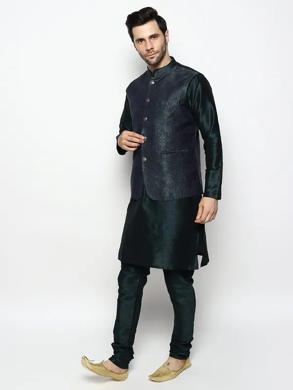 Men's_Silk_Blend_Kurta_Pajama_with_Designer_Ethnic_Nehru_Jacket/Modi_Jacket?