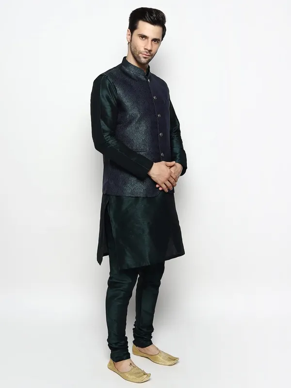 Men's_Silk_Blend_Kurta_Pajama_with_Designer_Ethnic_Nehru_Jacket/Modi_Jacket?