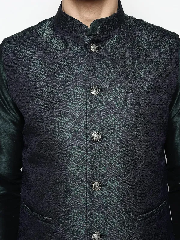 Men's_Silk_Blend_Kurta_Pajama_with_Designer_Ethnic_Nehru_Jacket/Modi_Jacket?