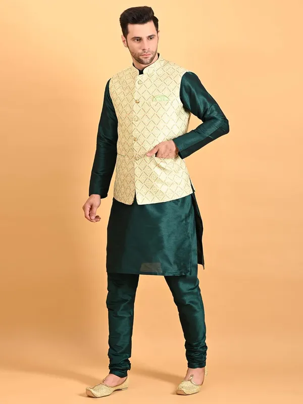 Men's_Silk_Blend_Kurta_Pajama_with_Designer_Ethnic_Nehru_Jacket/Modi_Jacket