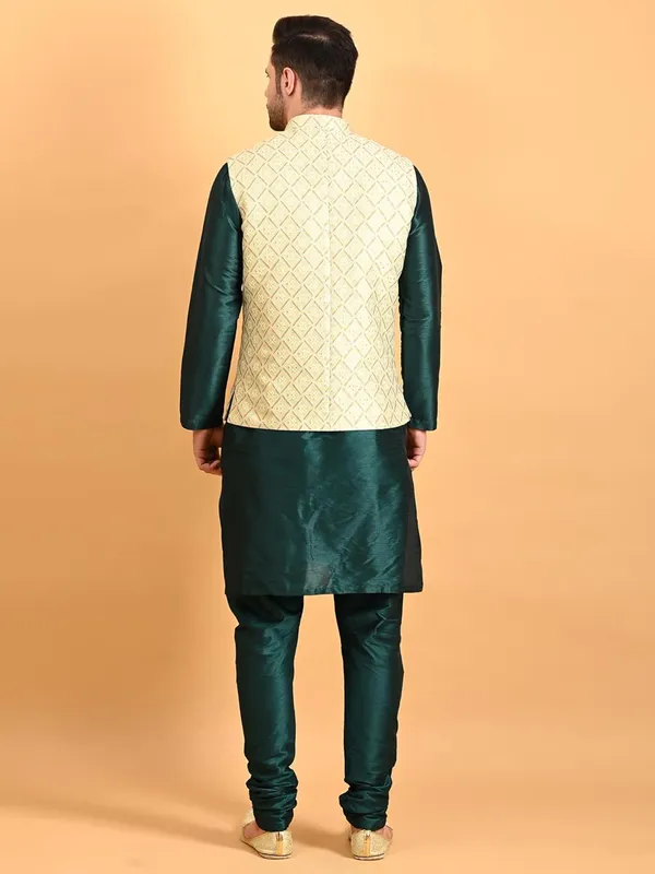 Men's_Silk_Blend_Kurta_Pajama_with_Designer_Ethnic_Nehru_Jacket/Modi_Jacket