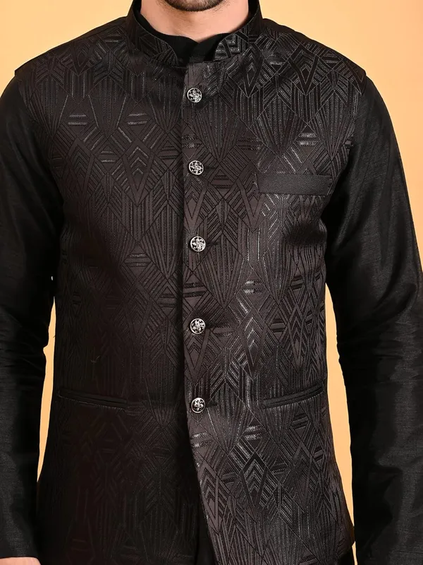 Men's_Silk_Blend_Kurta_Pajama_with_Designer_Ethnic_Nehru_Jacket/Modi_Jacket