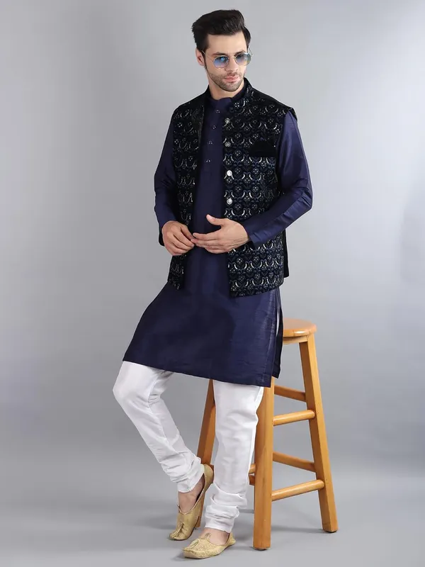 Men's_Silk_Blend_Kurta_Pajama_with_Designer_Ethnic_Nehru_Jacket/Modi_Jacket