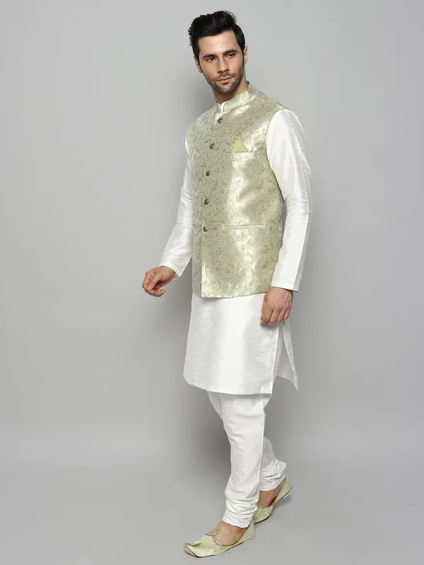 Men's_Silk_Blend_Kurta_Pajama_with_Designer_Ethnic_Nehru_Jacket/Modi_Jacket?