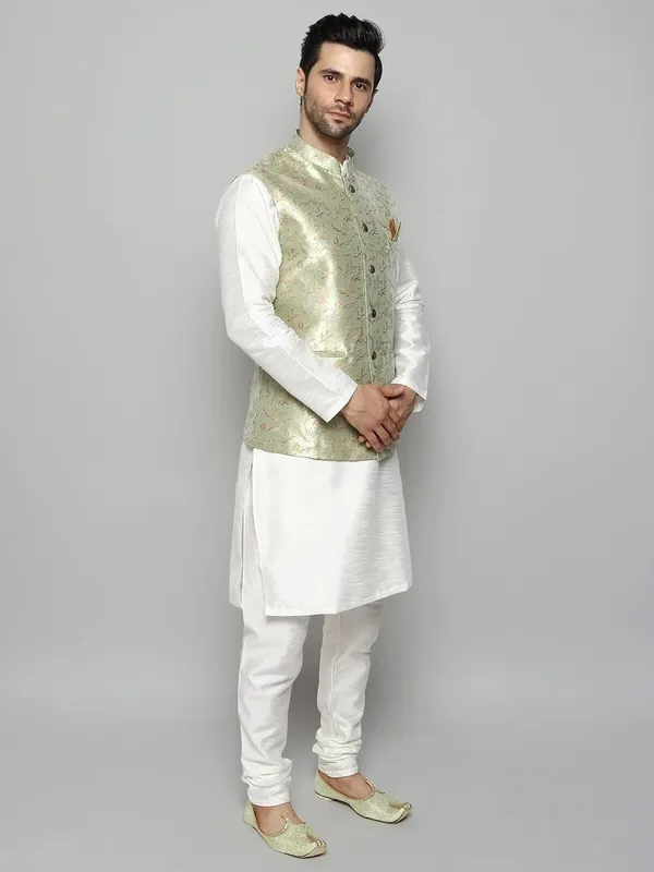 Men's_Silk_Blend_Kurta_Pajama_with_Designer_Ethnic_Nehru_Jacket/Modi_Jacket?