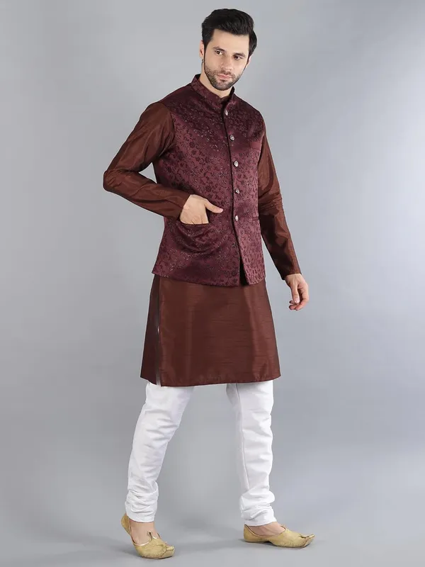 Men's_Silk_Blend_Kurta_Pajama_with_Designer_Ethnic_Nehru_Jacket/Modi_Jacket