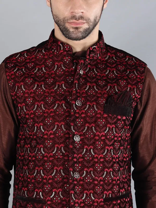 Men's_Silk_Blend_Kurta_Pajama_with_Designer_Ethnic_Nehru_Jacket/Modi_Jacket