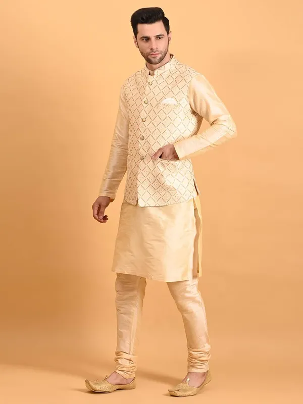 Men's_Silk_Blend_Kurta_Pajama_with_Designer_Ethnic_Nehru_Jacket/Modi_Jacket