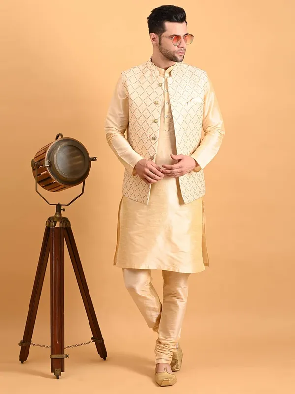 Men's_Silk_Blend_Kurta_Pajama_with_Designer_Ethnic_Nehru_Jacket/Modi_Jacket