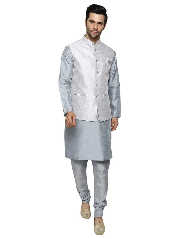 Men's_Silk_Blend_Regular_Kurta_Churidar_Pyjama_with_Bundi_Nehru_Jacket/Waistcoat