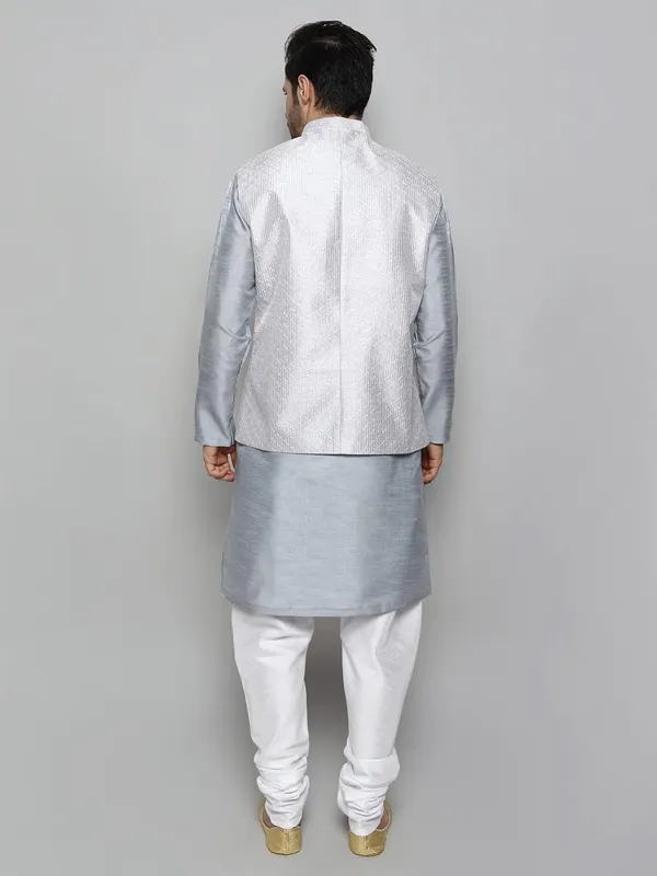 Men's_Silk_Blend_Regular_Kurta_Churidar_Pyjama_with_Bundi_Nehru_Jacket/Waistcoat