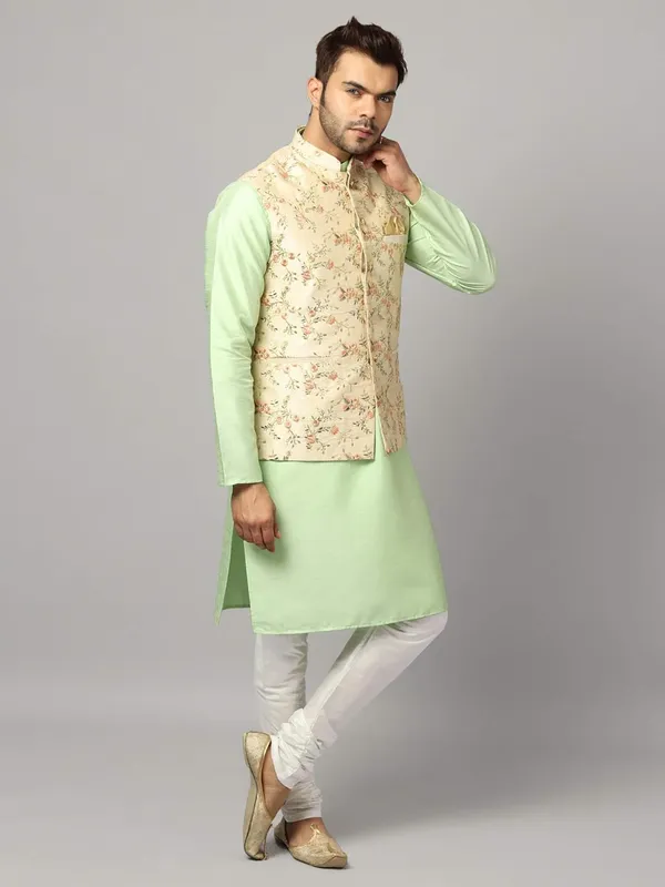 Men's_Silk_Blend_Regular_Kurta_Churidar_Pyjama_with_Bundi_Nehru_Jacket/Waistcoat