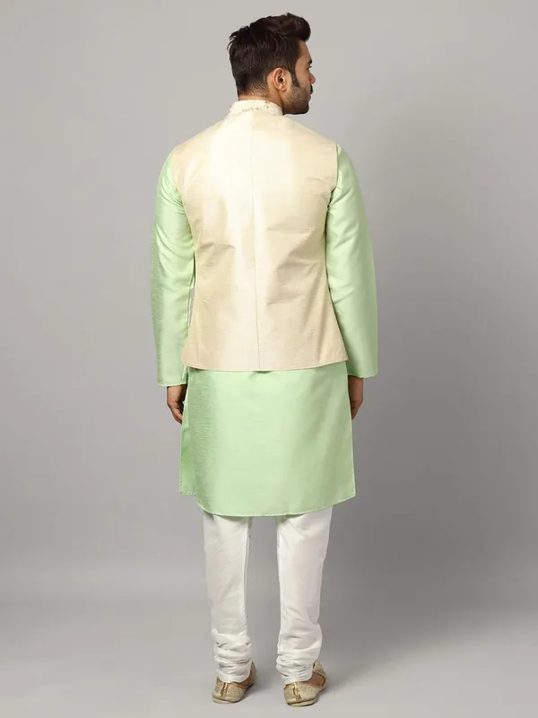 Men's_Silk_Blend_Regular_Kurta_Churidar_Pyjama_with_Bundi_Nehru_Jacket/Waistcoat