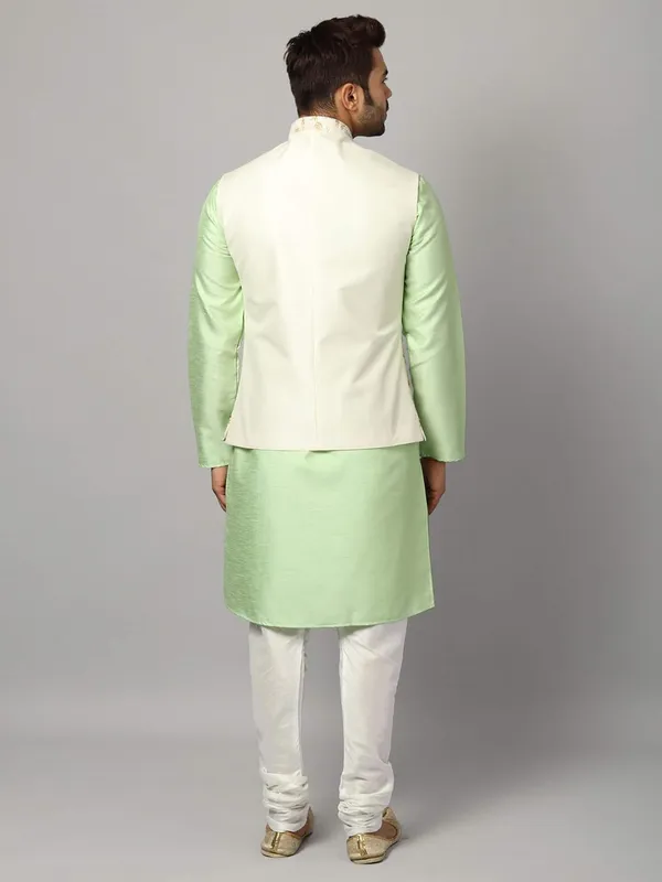 Men's_Silk_Blend_Regular_Kurta_Churidar_Pyjama_with_Bundi_Nehru_Jacket/Waistcoat