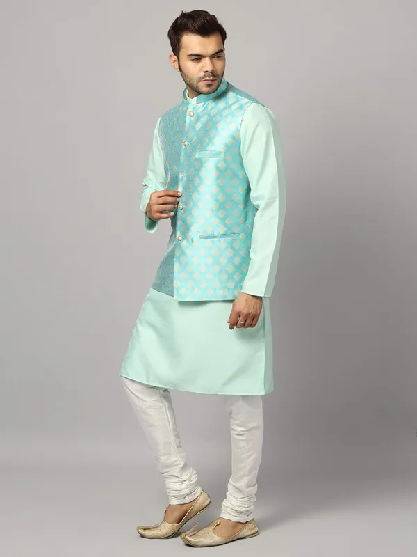 Men's_Silk_Blend_Regular_Kurta_Churidar_Pyjama_with_Bundi_Nehru_Jacket/Waistcoat