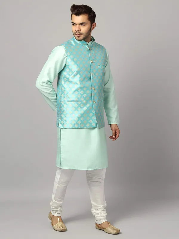 Men's_Silk_Blend_Regular_Kurta_Churidar_Pyjama_with_Bundi_Nehru_Jacket/Waistcoat