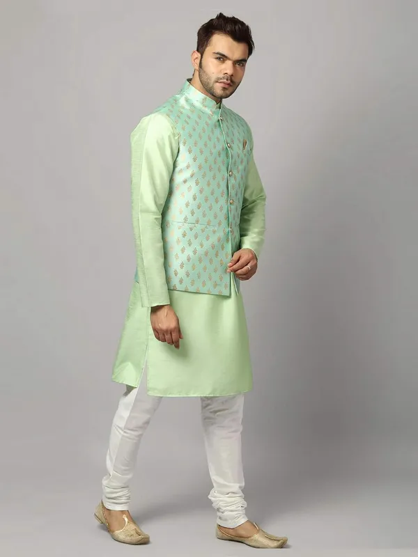 Men's_Silk_Blend_Regular_Kurta_Churidar_Pyjama_with_Bundi_Nehru_Jacket/Waistcoat