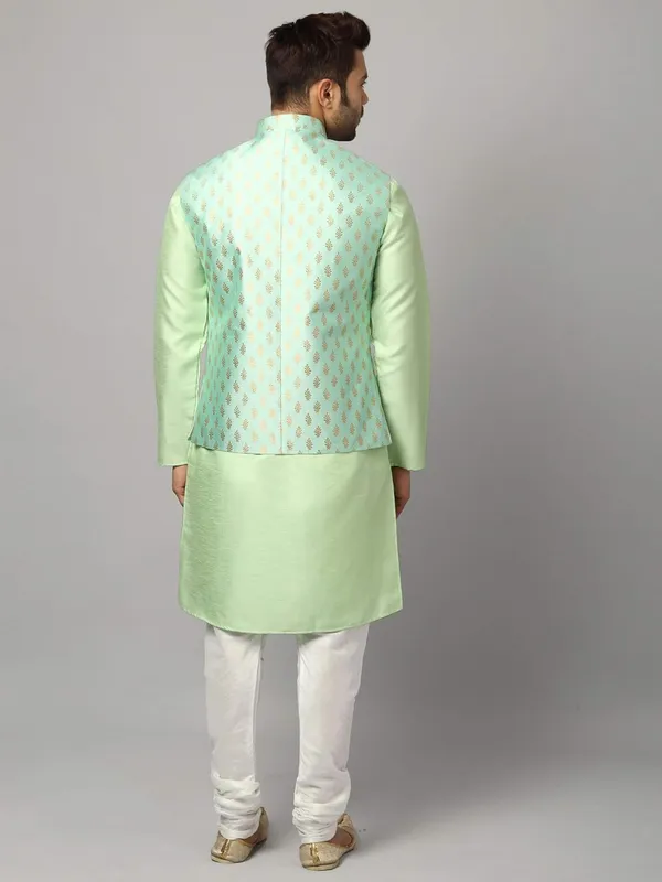 Men's_Silk_Blend_Regular_Kurta_Churidar_Pyjama_with_Bundi_Nehru_Jacket/Waistcoat