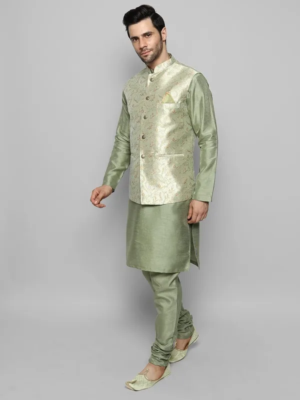 Men's_Silk_Blend_Kurta_Pajama_with_Designer_Ethnic_Nehru_Jacket/Modi_Jacket?