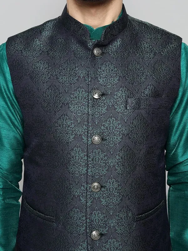 Men's_Silk_Blend_Kurta_Pajama_with_Designer_Ethnic_Nehru_Jacket/Modi_Jacket?