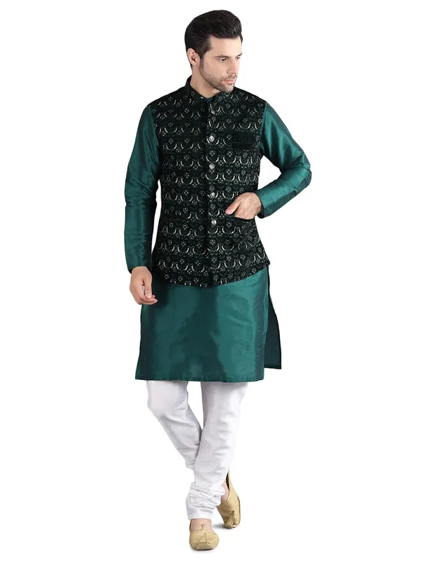 Men's_Silk_Blend_Kurta_Pajama_with_Designer_Ethnic_Nehru_Jacket/Modi_Jacket