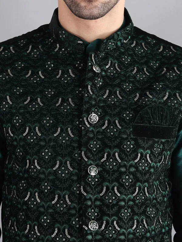 Men's_Silk_Blend_Kurta_Pajama_with_Designer_Ethnic_Nehru_Jacket/Modi_Jacket