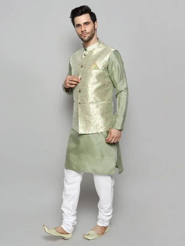 Men's_Silk_Blend_Kurta_Pajama_with_Designer_Ethnic_Nehru_Jacket/Modi_Jacket?