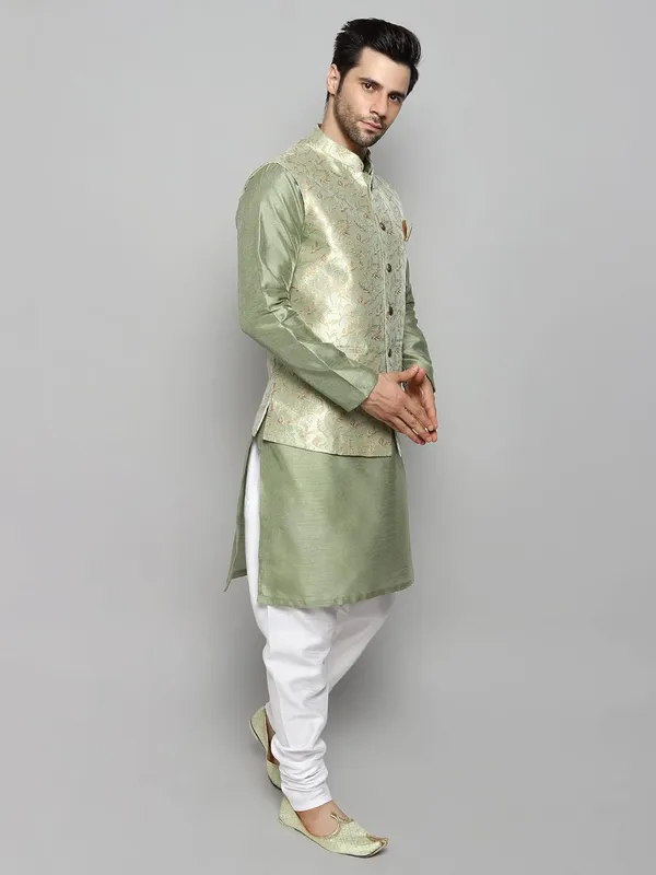Men's_Silk_Blend_Kurta_Pajama_with_Designer_Ethnic_Nehru_Jacket/Modi_Jacket?