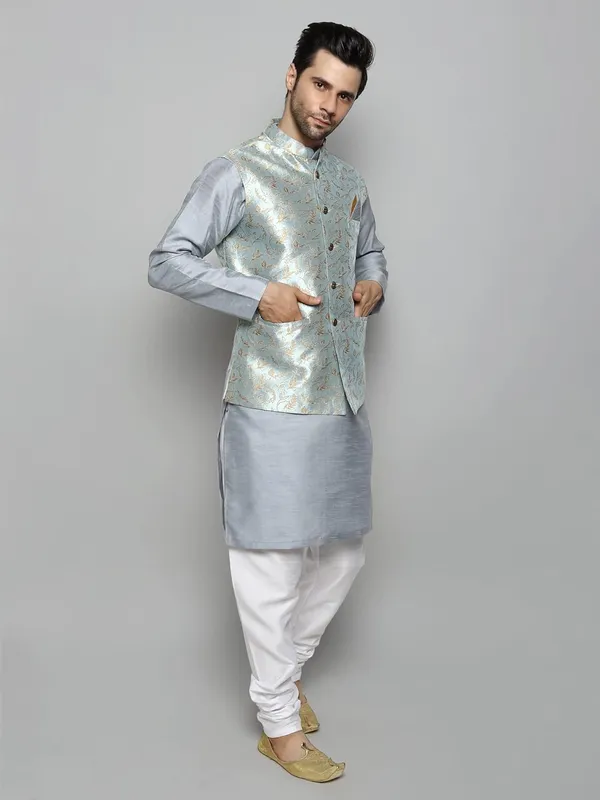 Men's_Silk_Blend_Kurta_Pajama_with_Designer_Ethnic_Nehru_Jacket/Modi_Jacket?