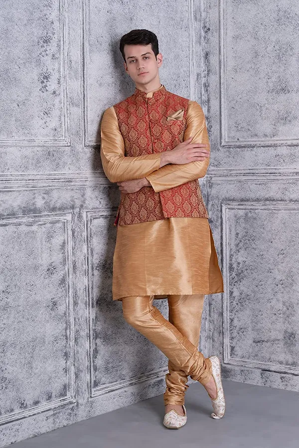 Men's_Silk_Blend_Regular_Kurta_Churidar_Pyjama_with_Bundi_Nehru_Jacket/Waistcoat